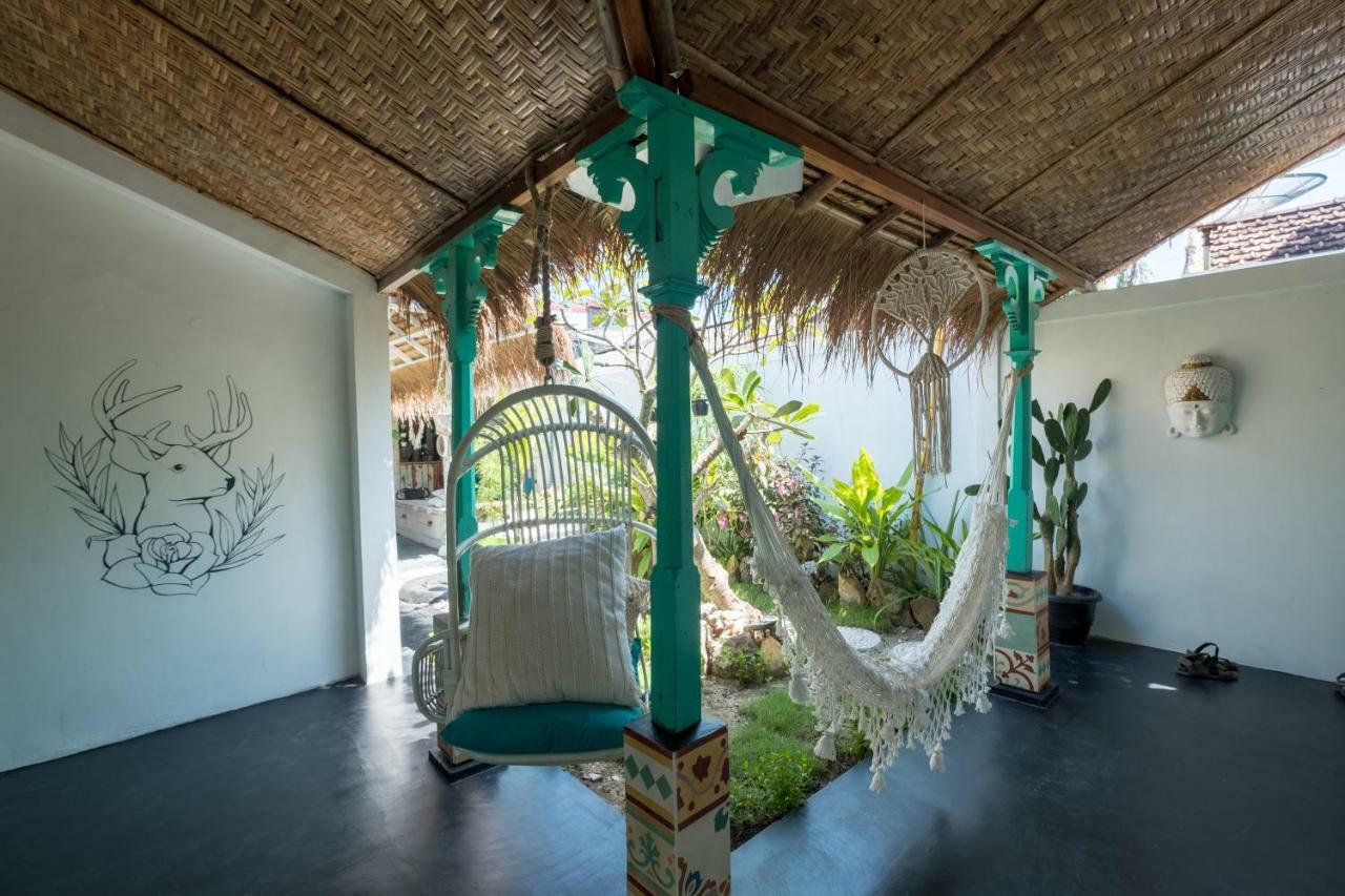 The Bodhi Tree Karimunjawa Hostel Exterior photo