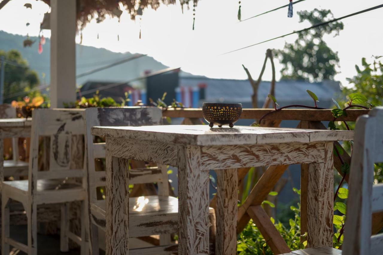The Bodhi Tree Karimunjawa Hostel Exterior photo
