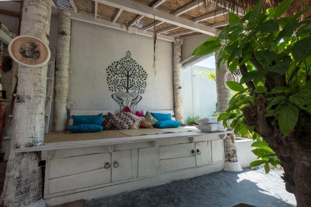 The Bodhi Tree Karimunjawa Hostel Exterior photo