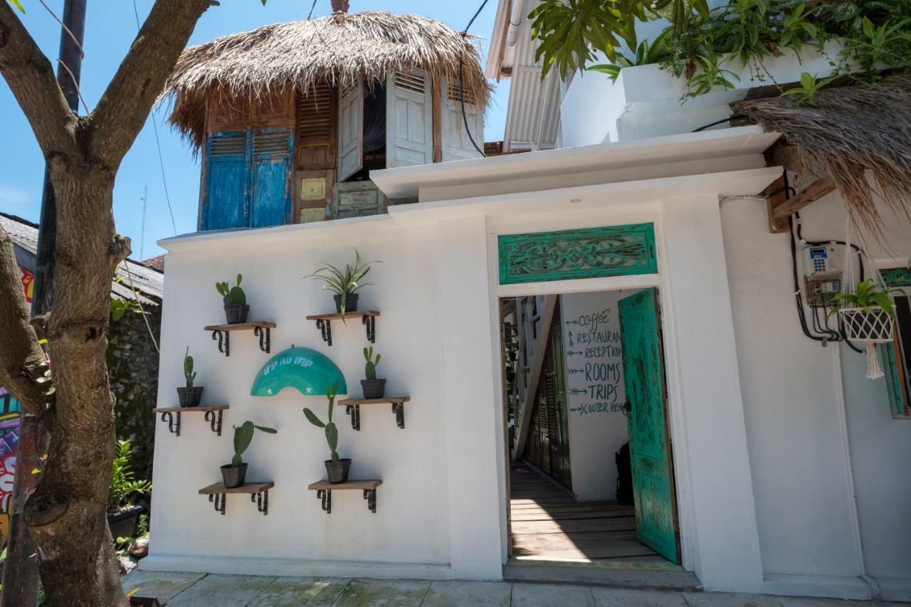 The Bodhi Tree Karimunjawa Hostel Exterior photo
