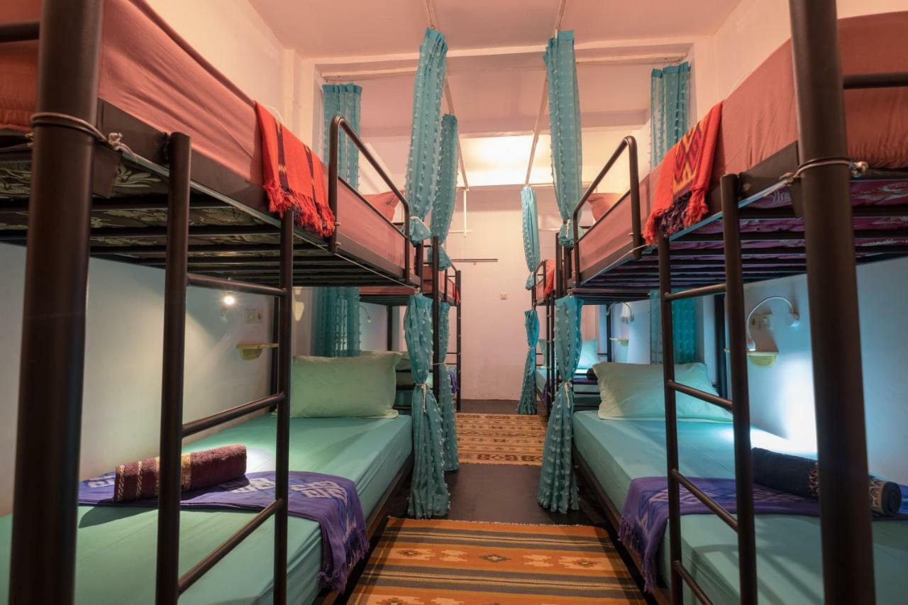 The Bodhi Tree Karimunjawa Hostel Exterior photo